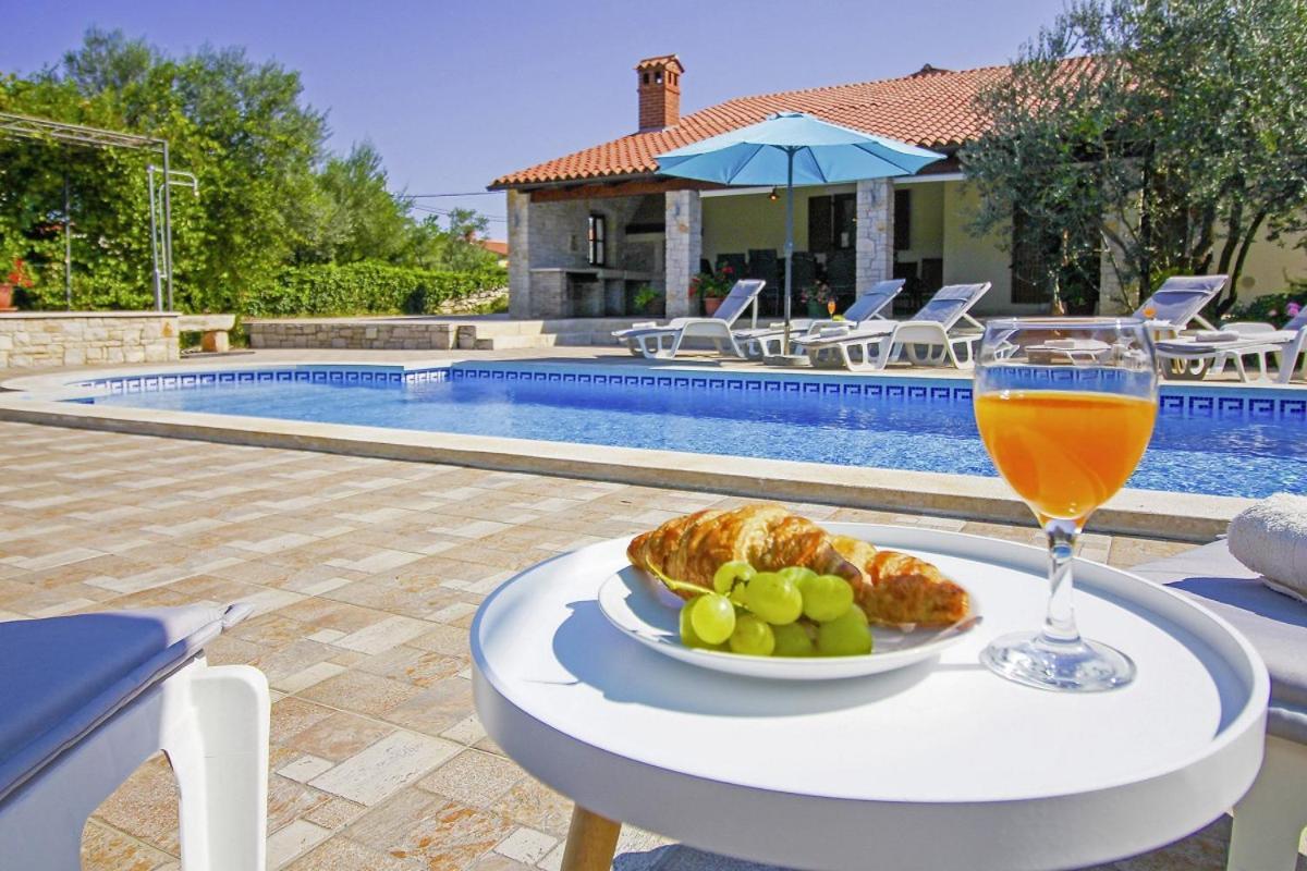 Villa Kavran 1187 ภายนอก รูปภาพ